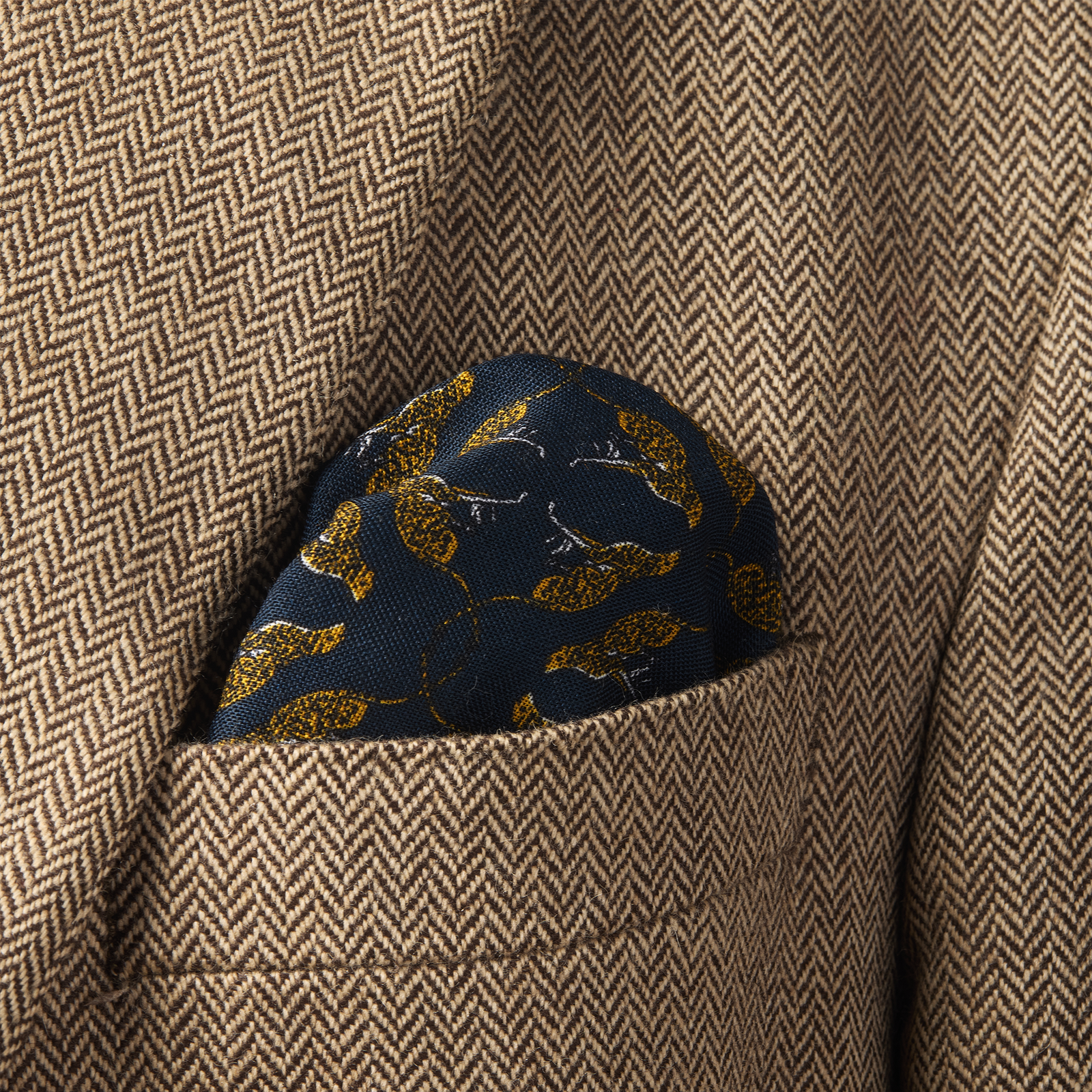 Pochette Bleu Nuit Jaune Motif Animaux Laine Soie