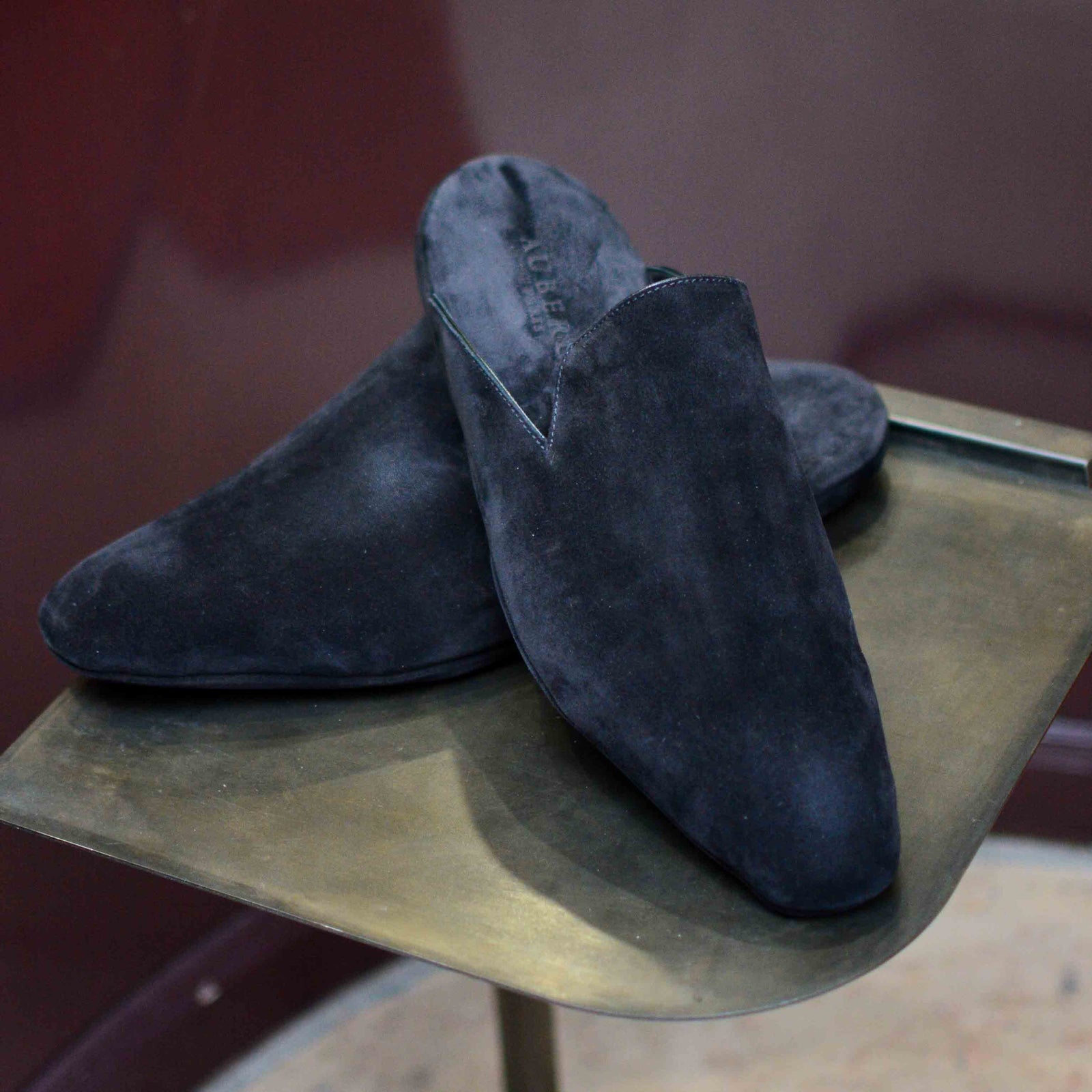 Slippers Noir Archives