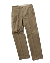 Pilot Chino In Dune