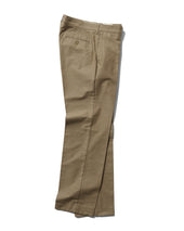 Pilot Chino In Dune