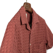 Sands Camp Shirt In Clay Waffle Gauzy Cotton
