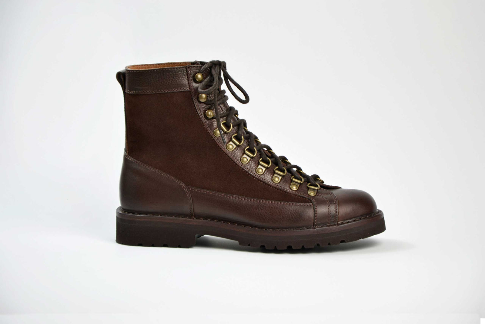 Explorer R650 Boots