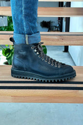 Monkey Vintage Boots