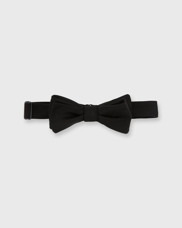 Straight Bow Tie in Black Silk Faille