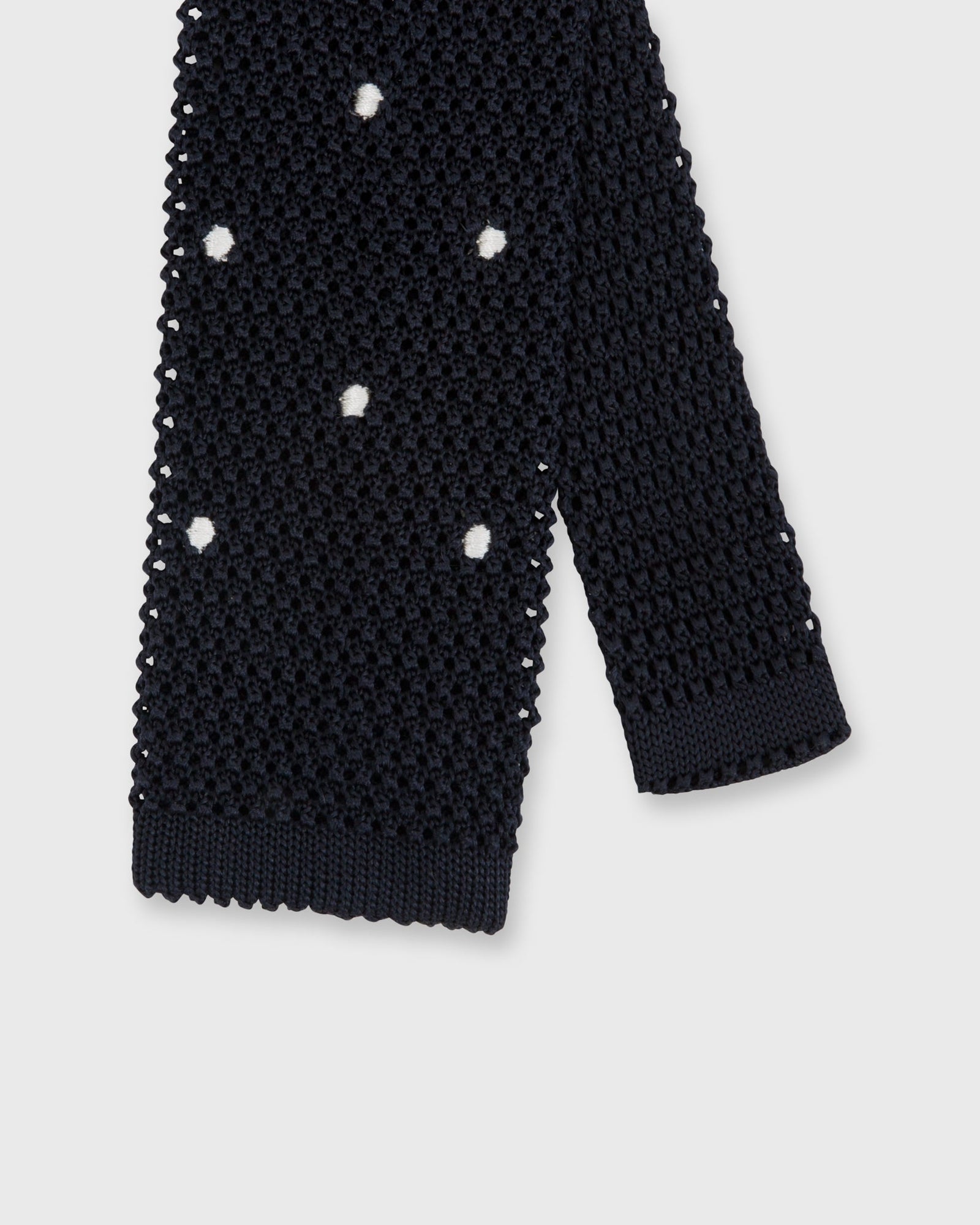Silk Knit Tie In White Dot