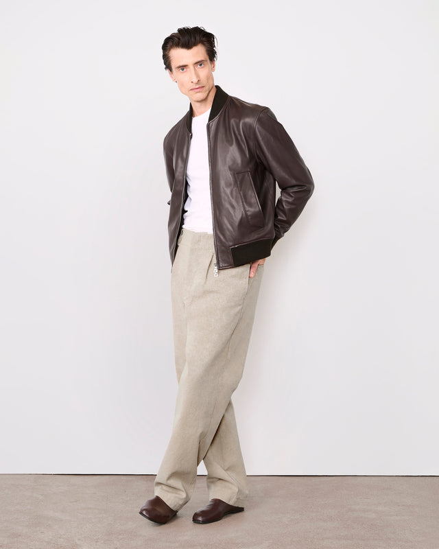 Maony bomber