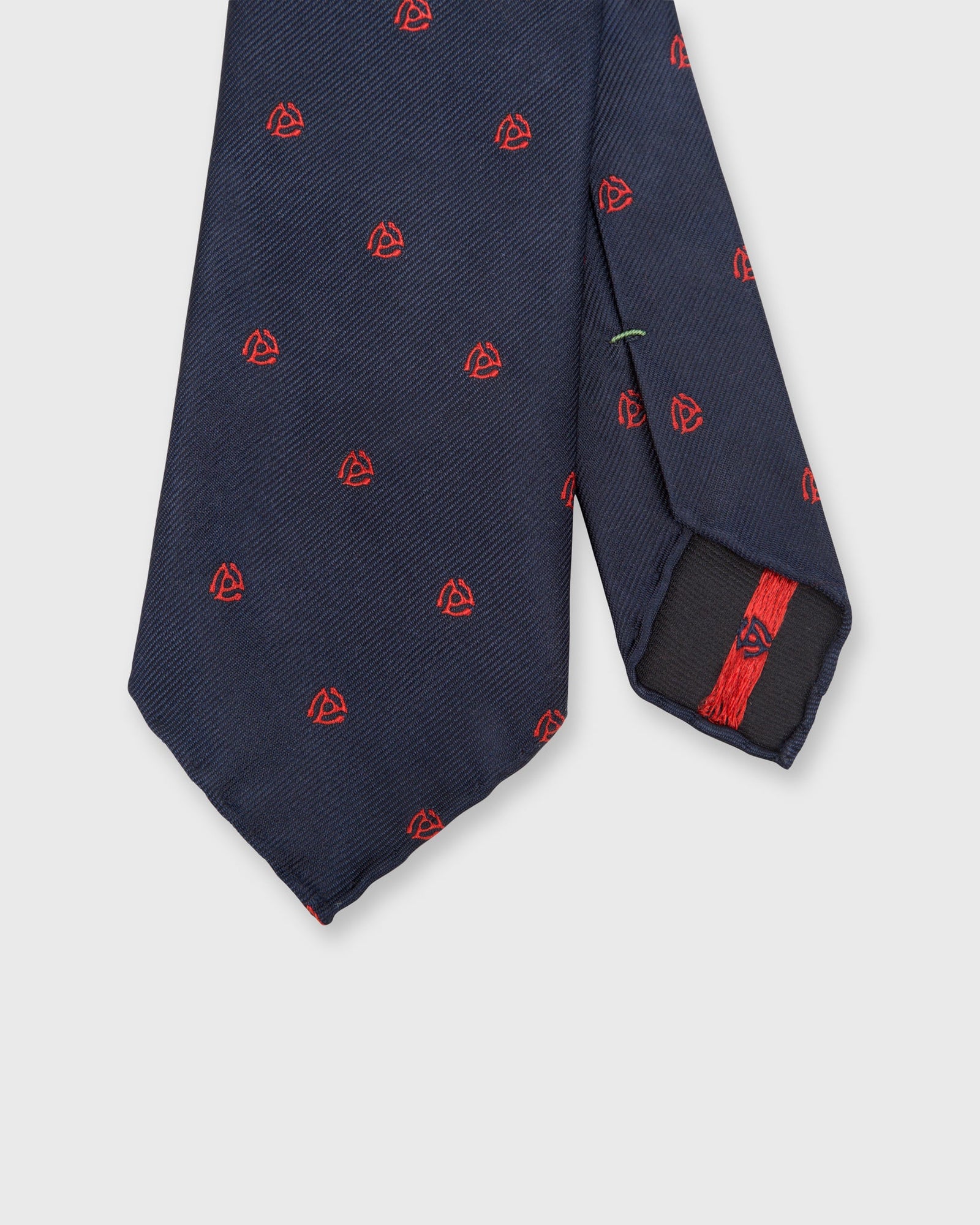 Silk Woven Club Tie in Navy/Red 45 Turntable Adapter