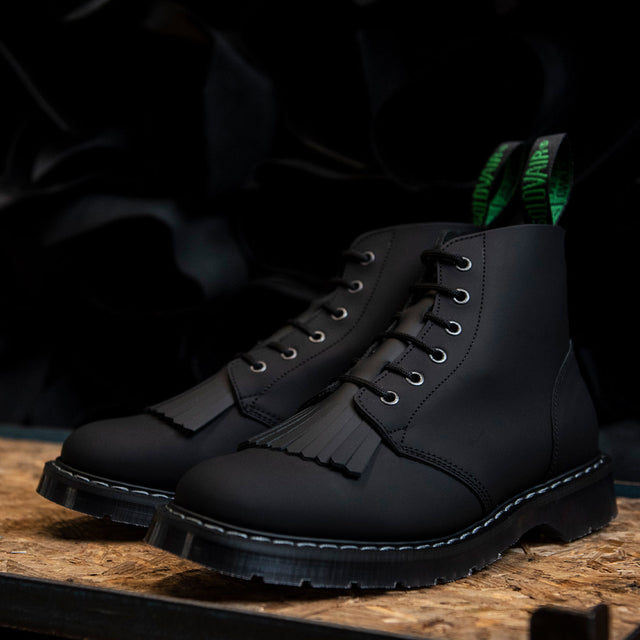 Black Greasy 6 Eye Astronaut Boot & Boot Kiltie