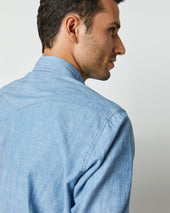 Western Work Shirt In Extra Light Washed Chambray