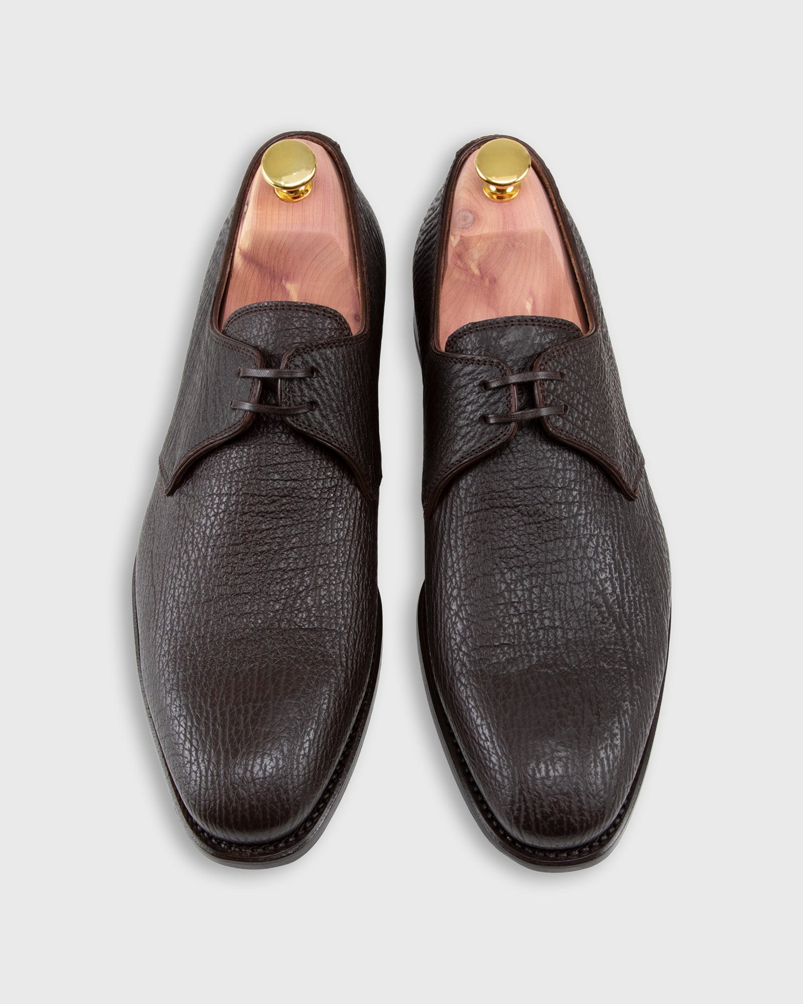 Two Tie Gibson In Dark Brown Sharkskin