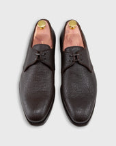 Two Tie Gibson In Dark Brown Sharkskin