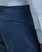 Pantalone Chino In Gabardina Di Cotone Avio