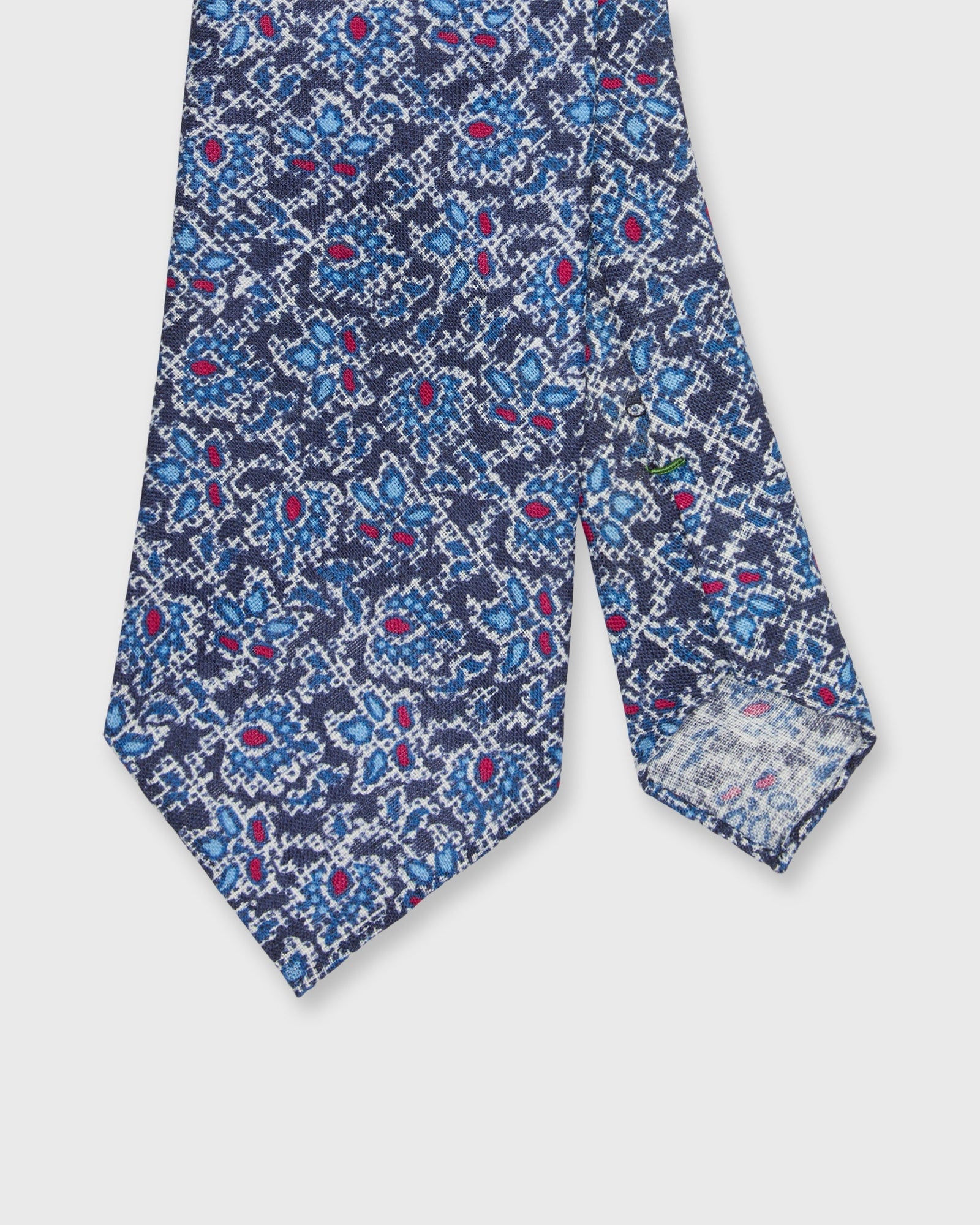 Linen Print Tie In Blue Berry Paisley