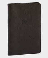 Il Bisonte Leather Passport Holder in Black