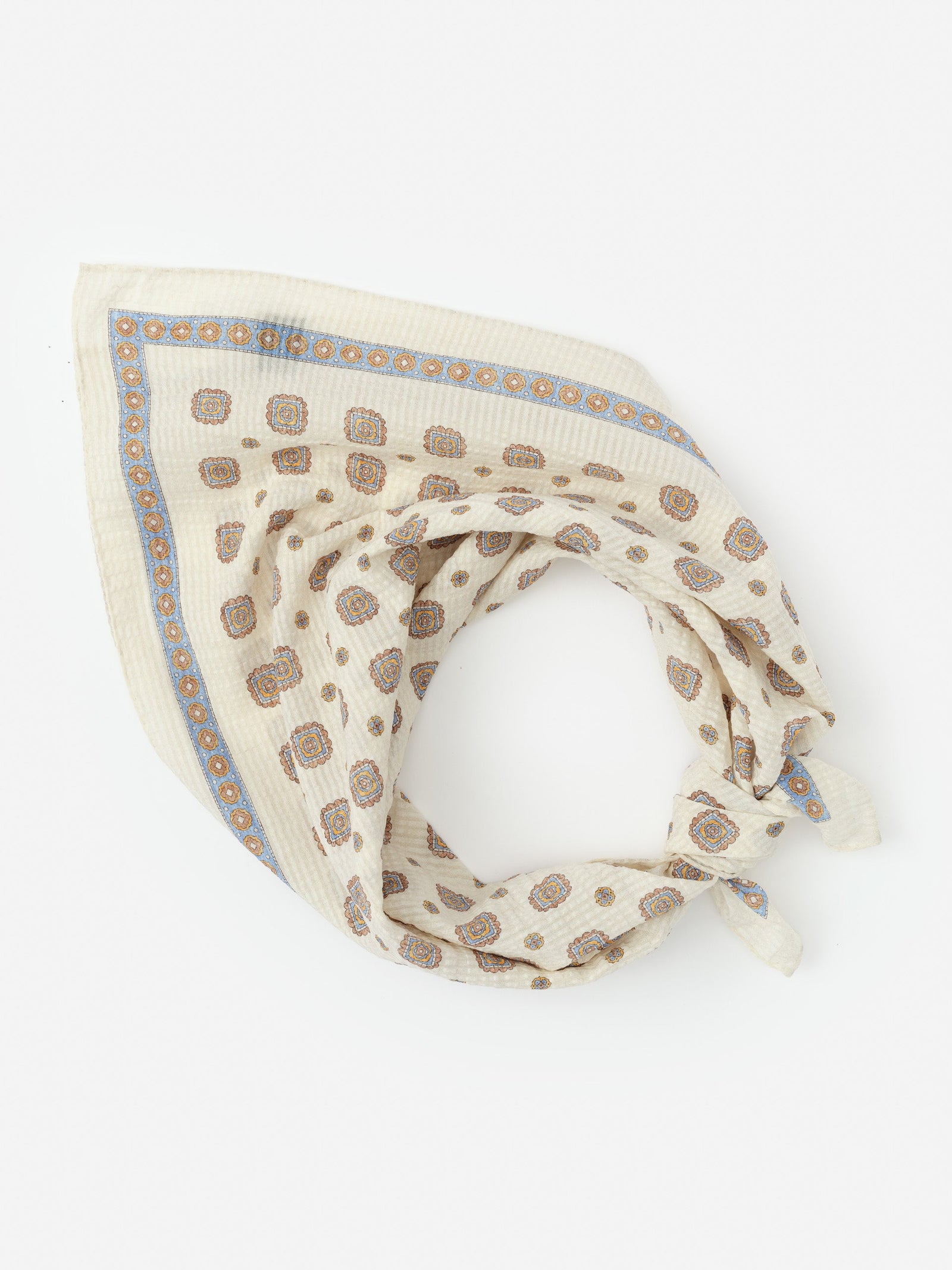 Off White Lt Blue Stratford Square Seersucker Bandana Men S Pocket Squares J Mclaughlin