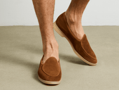 Stride Loafers In Earth Glove Suede Natural Sole