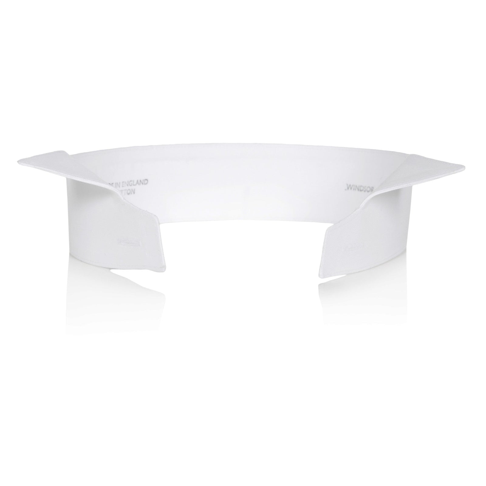 Starched Windsor wing collar