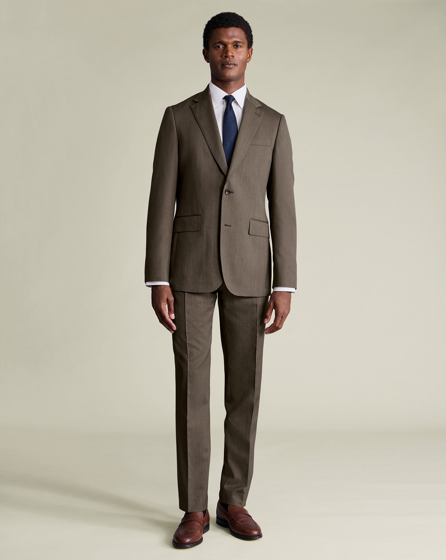 Ultimate Performance Herringbone Suit Mocha
