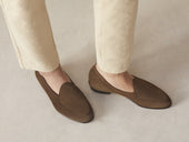 Sagan Classic Loafers In Olivine Green Asteria Suede