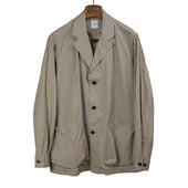 Patch pocket blazer in cement grey cotton crinkled typewriter cloth