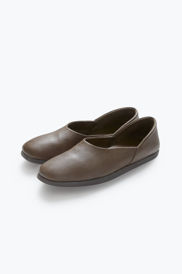 Slipper (Taupe Leather)