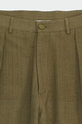 Flaxen Cotton Pleated Trousers