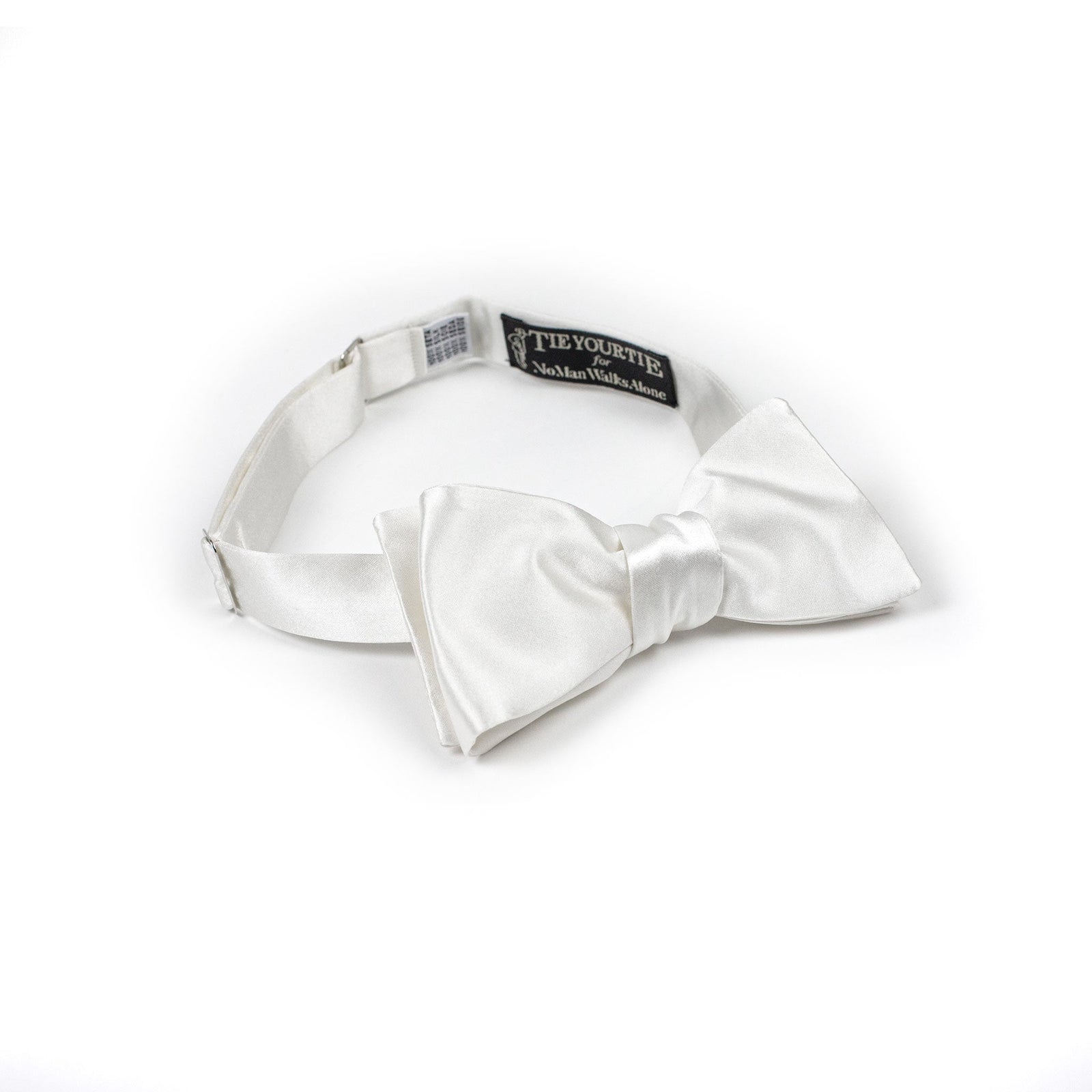 Bow Tie In Off White Silk Satin