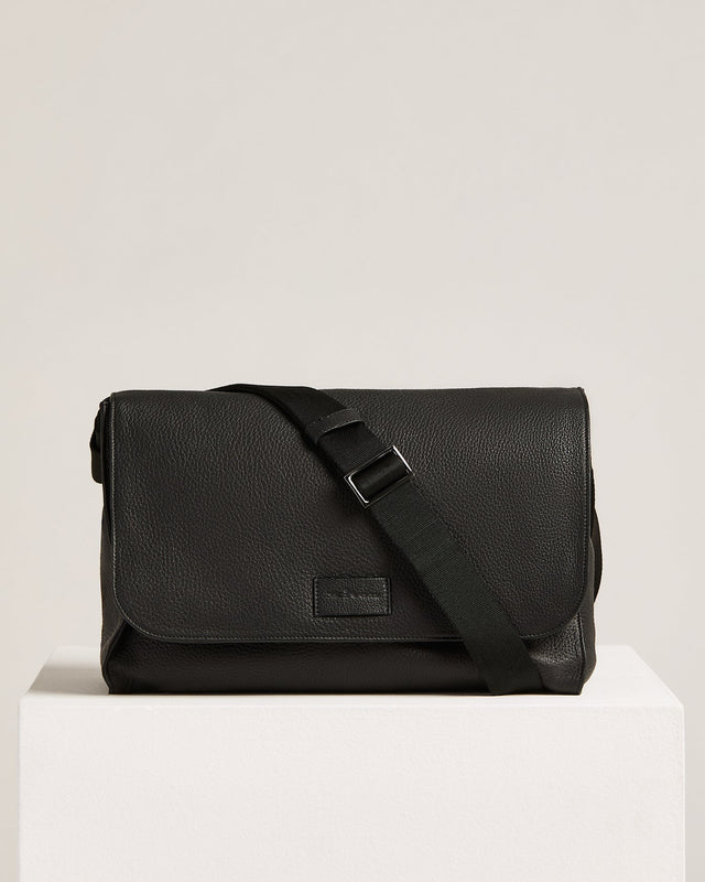 BLACK GRAINED STAG-LEATHER SHOULDER BAG