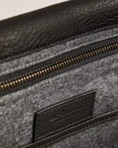 BLACK GRAINED STAG-LEATHER SHOULDER BAG