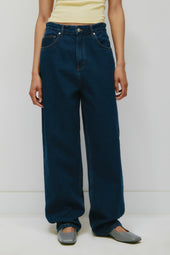 Antifit Denim in Dark Wash
