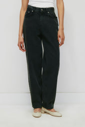 Antifit Denim in Washed Black