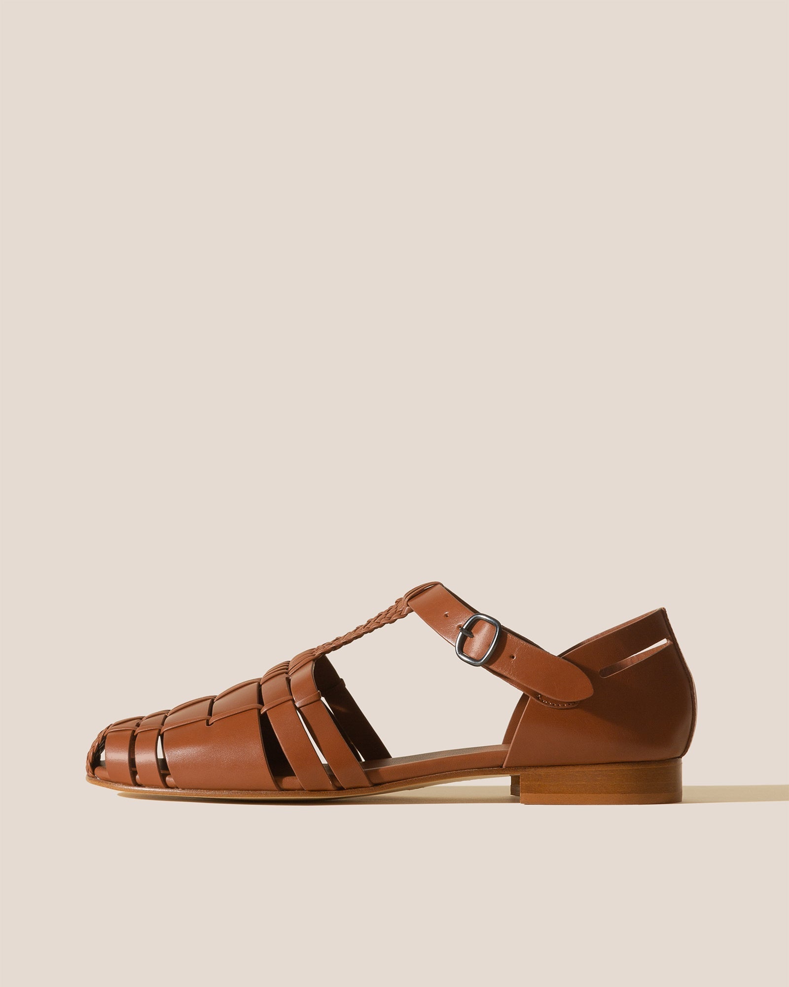 VEDRA - FOR ALL - Round-Toe Soft Fisherman Sandal