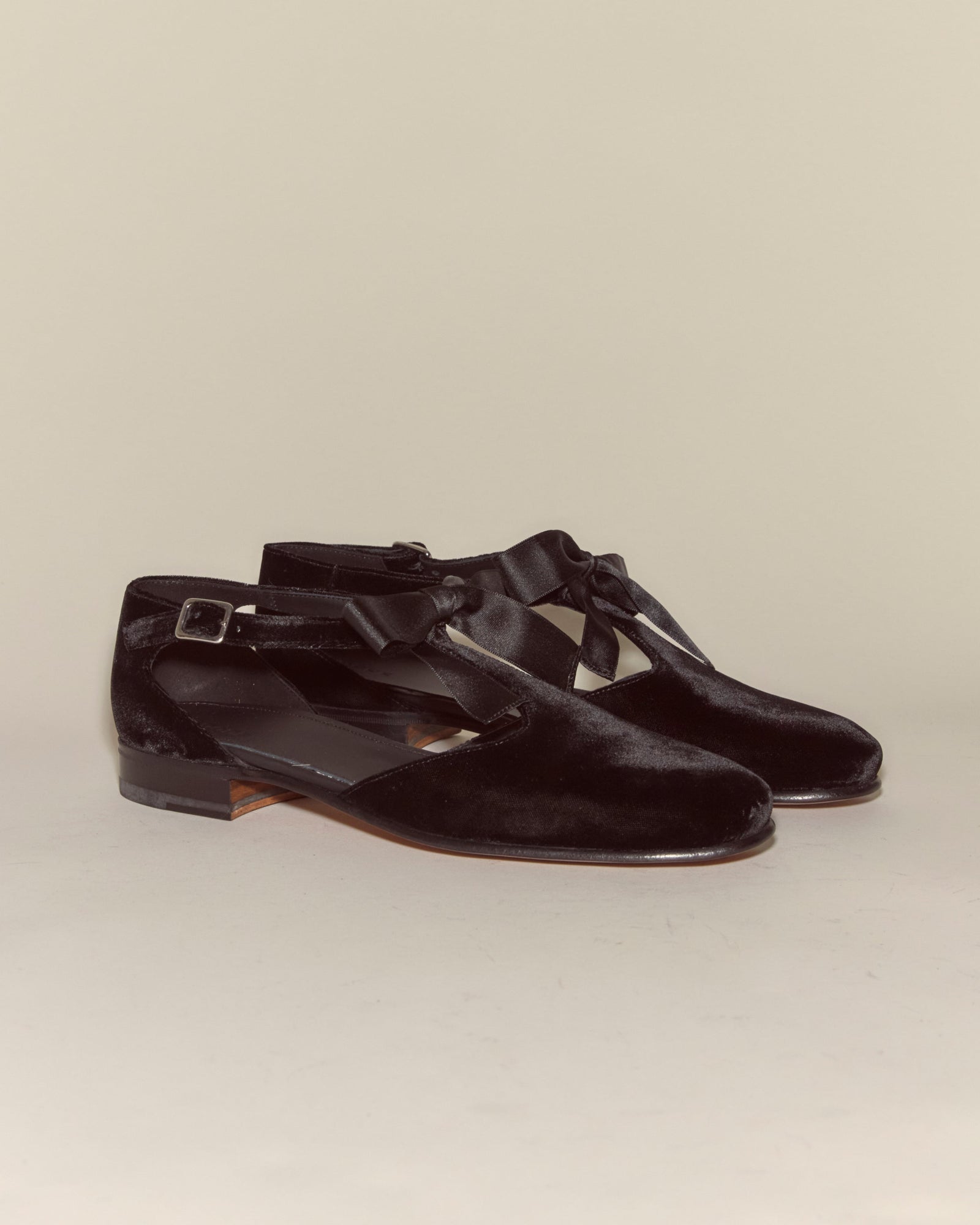 Velvet Theater Shoes - Black