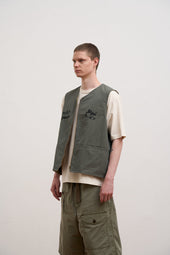 【ナイジェル・ケーボン】MAN / スーベニアベスト - リバーシブルコットンナイロンウェザー / SOUVENIR VEST - REV COTTON NYLON WEATHER