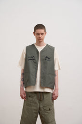 【ナイジェル・ケーボン】MAN / スーベニアベスト - リバーシブルコットンナイロンウェザー / SOUVENIR VEST - REV COTTON NYLON WEATHER