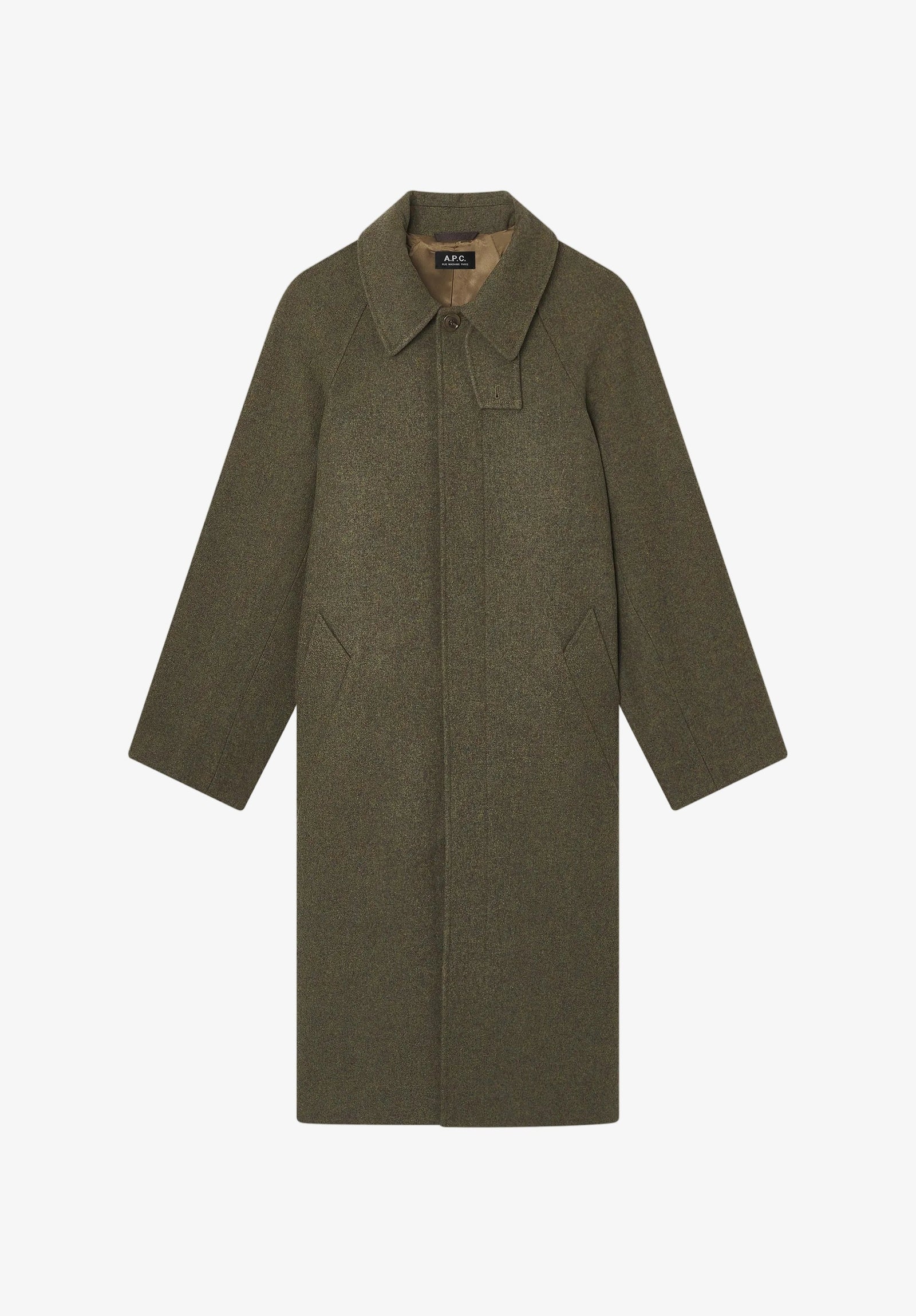 Raglan sleeve coat