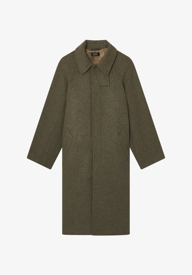 Raglan sleeve coat