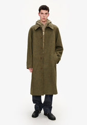 Raglan sleeve coat