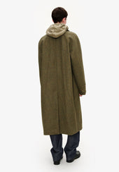 Raglan sleeve coat