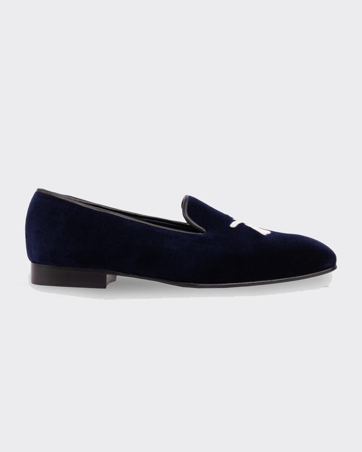 Windsor In Midnight Velvet With Silk Tassels George Cleverley