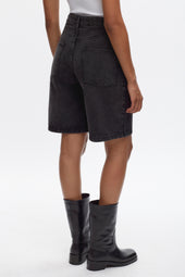 Antifit Denim Shorts in Washed Black
