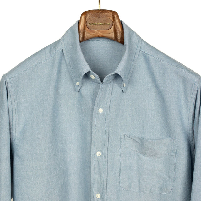 Classic oxford cloth button-down shirt in vintage blue