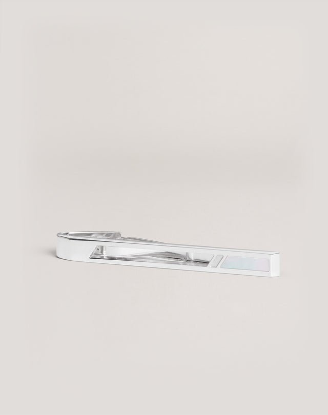 Cut Out Tiebar