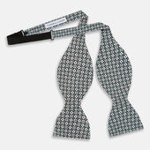 Kelly Green And Pink Abstract Quatrefoil Foulard Printed Silk Bow Tie
