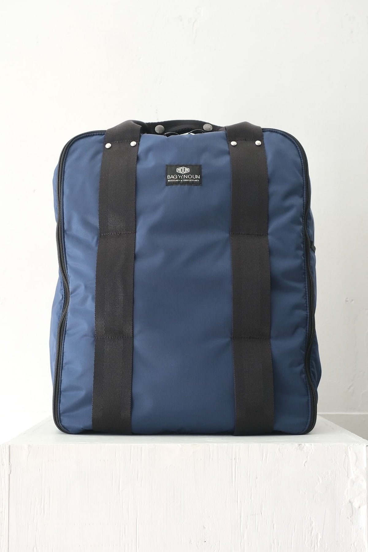 BAG'n'NOUN BOX RUCK LITE Navy | Directors Web Shop powered by BASE