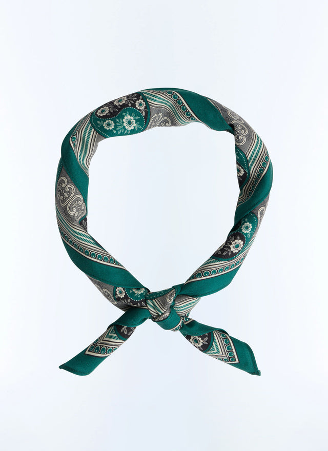 Silk and wool bandana with pattern