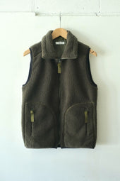 FUJITO Fleece Vest Olive Green,Black | Directors Web Shop powered by BASE
