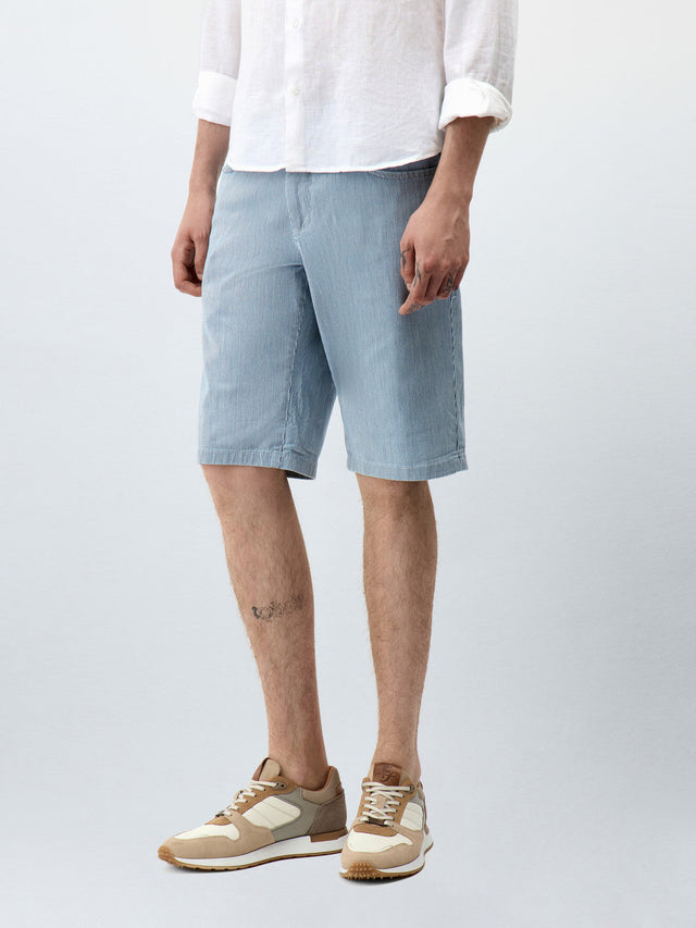 Bermuda en coton stretch bleu indigo à rayures