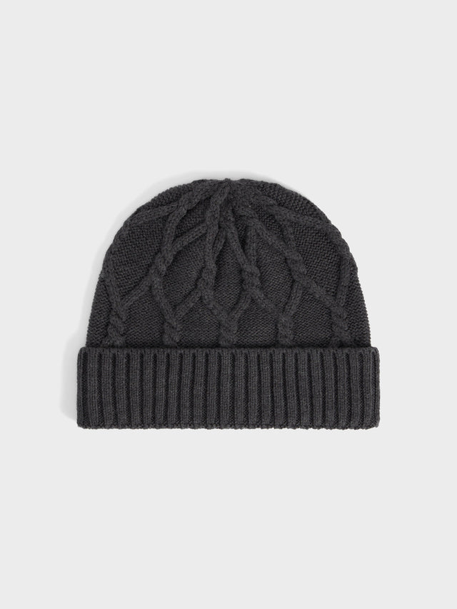 Bonnet en maille torsadée grise