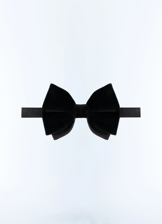 Velvet bow tie